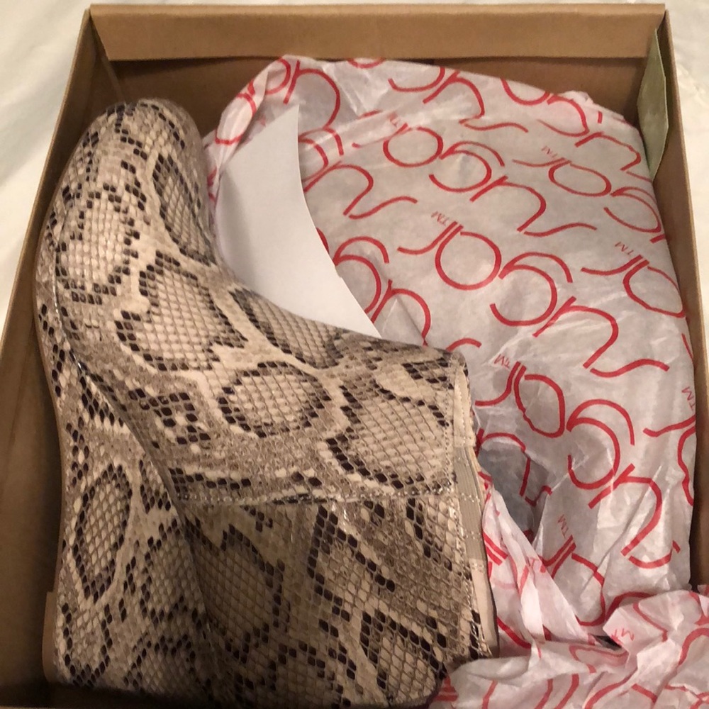 Women’s booties
